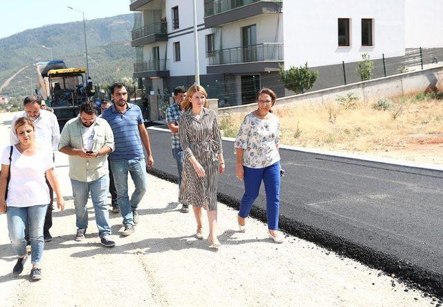 Merkezefendi&rsquo;de 13 mahallede 11 bin ton asfalt &ccedil;alışması yapıldı 3