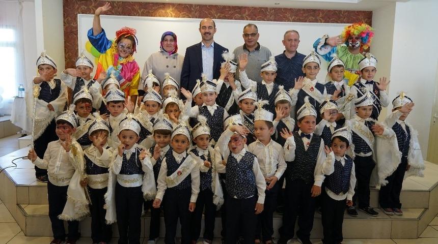 Terme Belediyesinden 55 çocuğa sünnet şöleni
