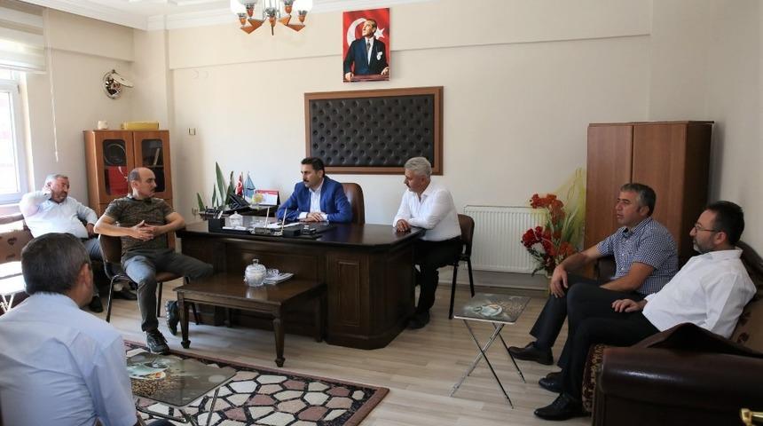 Başkan Eroğlu bakkallarla dertleşti