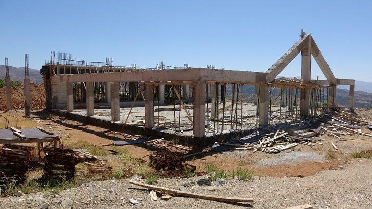 Milletvekili Erol devreye girdi, yarım kalan şehit Fethi Sekin Külliyesi tamamlanacak G5