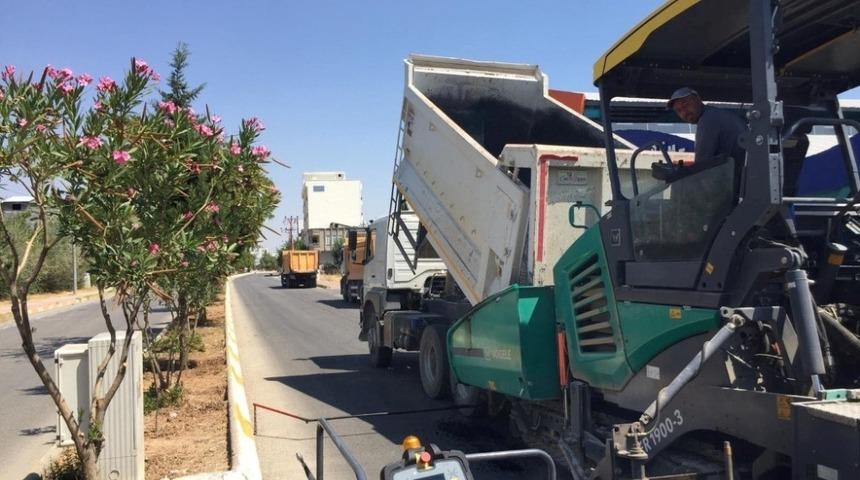 2. &Ccedil;evreyolunda aşınan yollar asfaltlıyor