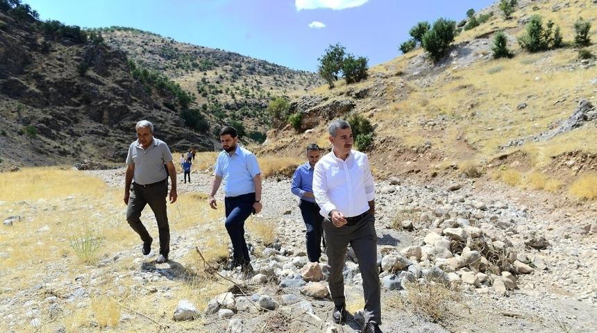 &Ccedil;ınar&rsquo;dan doğaseverlere Melet Deresi tavsiyesi