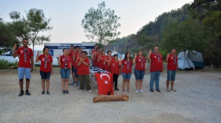 &lsquo;Engelsİzciler&rsquo; kampında engeller aşıldı