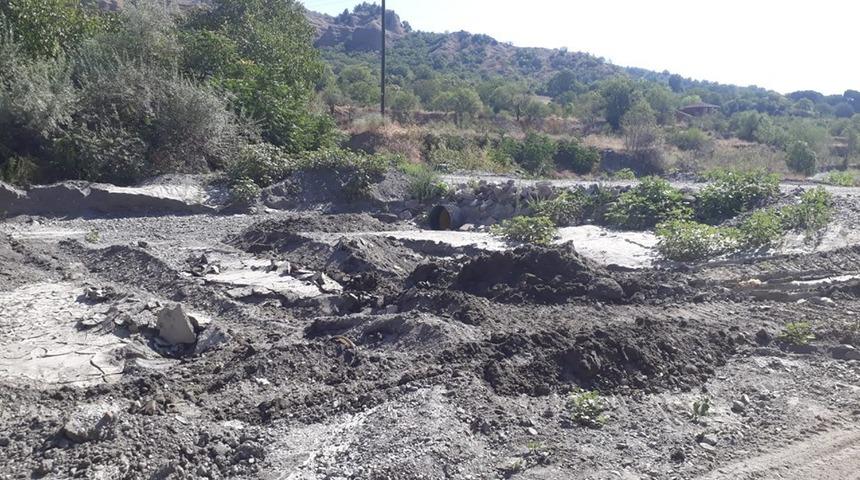 Tosya Belediyesi menfez çalışmalarına başladı