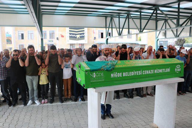 Anneleri öldürülen 5 çocuk koruma altına alındı (3)