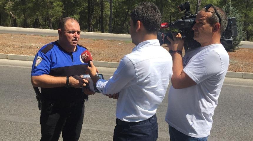Antalya Polisi, Orman M&uuml;d&uuml;rl&uuml;ğ&uuml;yle birlikte vatandaşları bilgilendirdi