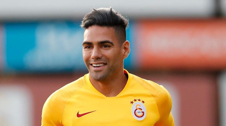 Galatasaray'da yeni transferler antrenmanda
