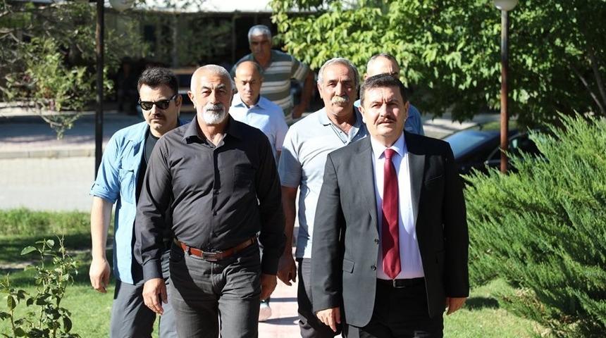 Vali Arslantaş, Erzincan’ın turizm beldelerinden Çağlayan ve Mollaköy’de incelemelerde bulundu