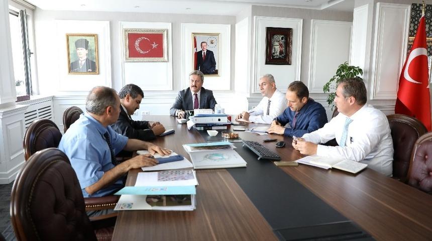 Palancıoğlu, başkan yardımcılarıyla yatırımları değerlendirdi