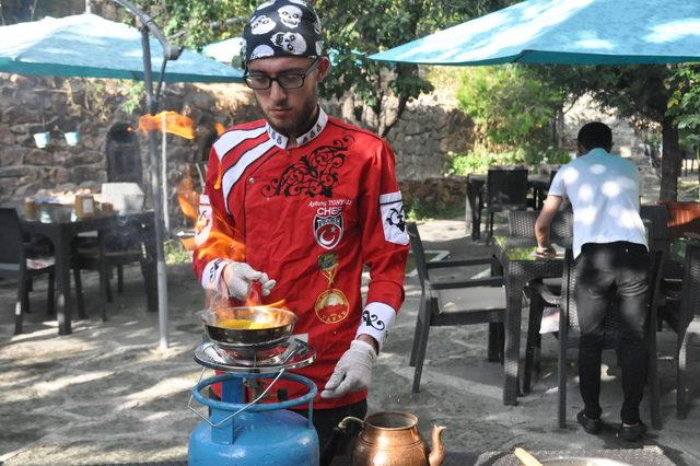 Trabzon kuymağına rakip &lsquo;kakışlı kuymak  2