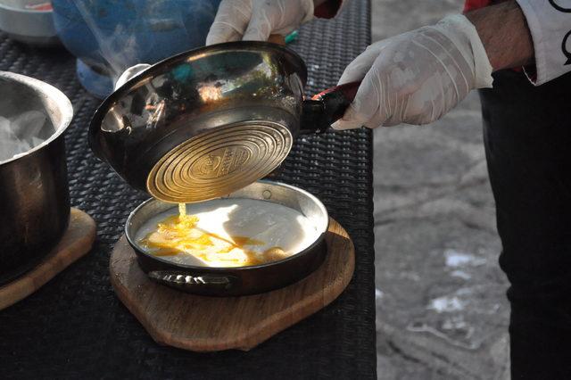 Trabzon kuymağına rakip &lsquo;kakışlı kuymak  4