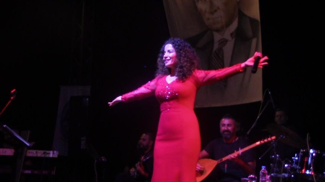 Emet&rsquo;te Deniz Toprak r&uuml;zgarı