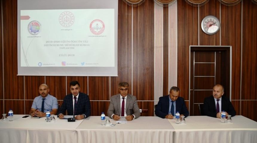 Karab&uuml;k&rsquo;te "Eğitim Kurumları M&uuml;d&uuml;rler Kurulu" toplantısı