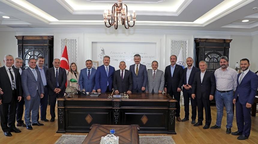 Başkanlardan Mustafa Yal&ccedil;ın&rsquo;a destek ziyareti