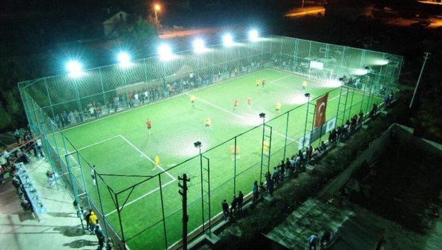 İnönü 5. Geleneksel Halı Saha Futbol Turnuvası şampiyonu belli oldu