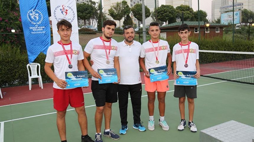 Kocaispir: "Sporun ve sporcunun yanındayız"