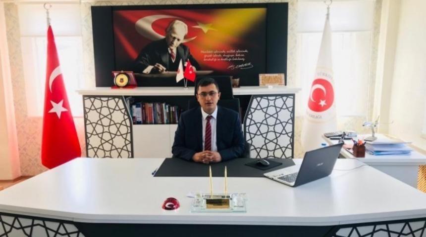 Taşlı&ccedil;ay Kaymakamı g&ouml;reve başladı