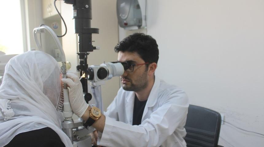 Bismil&rsquo;de katarakt ameliyatı olan 30 kişi tekrar g&ouml;rmeye başladı