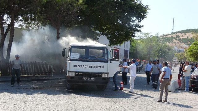 Atık toplama kamyonunda çıkan yangın korkuttu