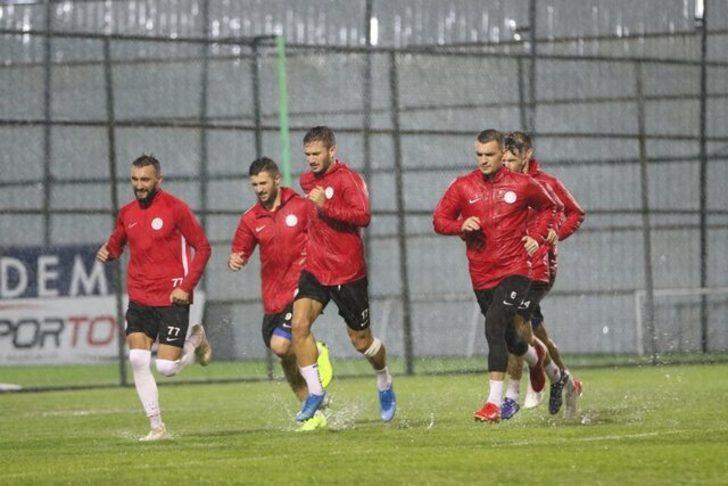 Çaykur Rizespor, Göztepe maçının hazırlıklarına başladı G3