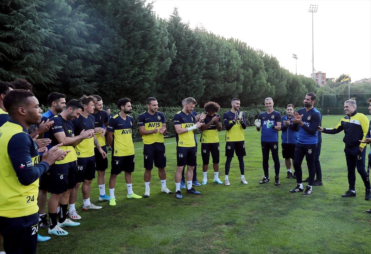 Fenerbah&ccedil;e'de Volkan Demirel sahaya indi! Mehmet Ekici şaşırttı