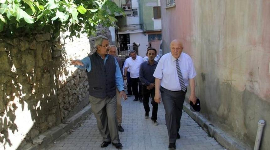 Başkan Pekmezci Şeyhhayran Mahallesinde inceleme yaptı