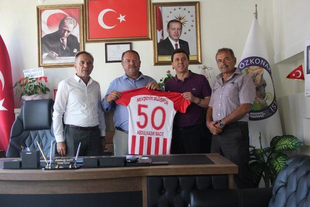 Nevşehir Belediyespor’a destek turları sürüyor