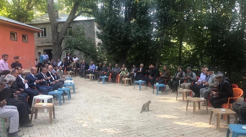 Bah&ccedil;esaray Kaymakamı &Ouml;ztabak&rsquo;tan taziye ziyareti