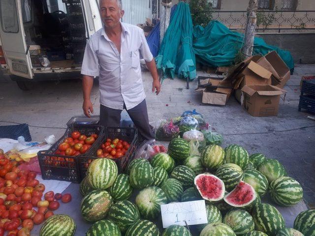 Susuz üretilen yerli karpuza rağbet