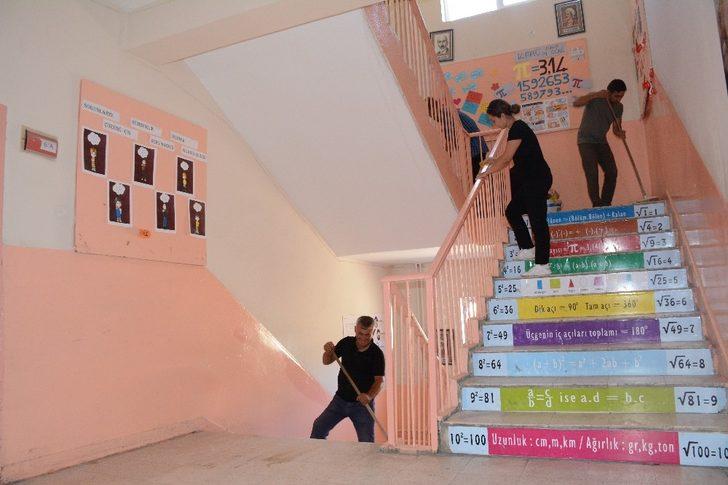 Doğunun fedakar öğretmenleri okullarını eğitim-öğretime hazırlıyor G2