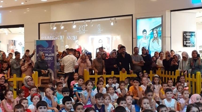 Niloya Kahramanmaraş Piazza’da