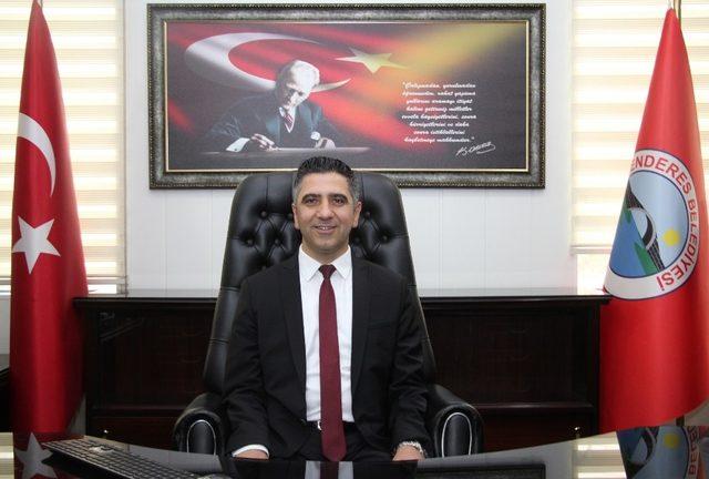 İEF’de Menderes rüzgarı