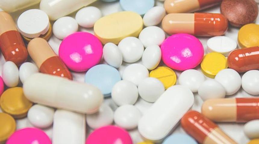 Aile, Çalışma ve Sosyal Hizmetler Bakanı Selçuk üç kanser ilacının daha geri ödeme listesine alındığını açıkladı