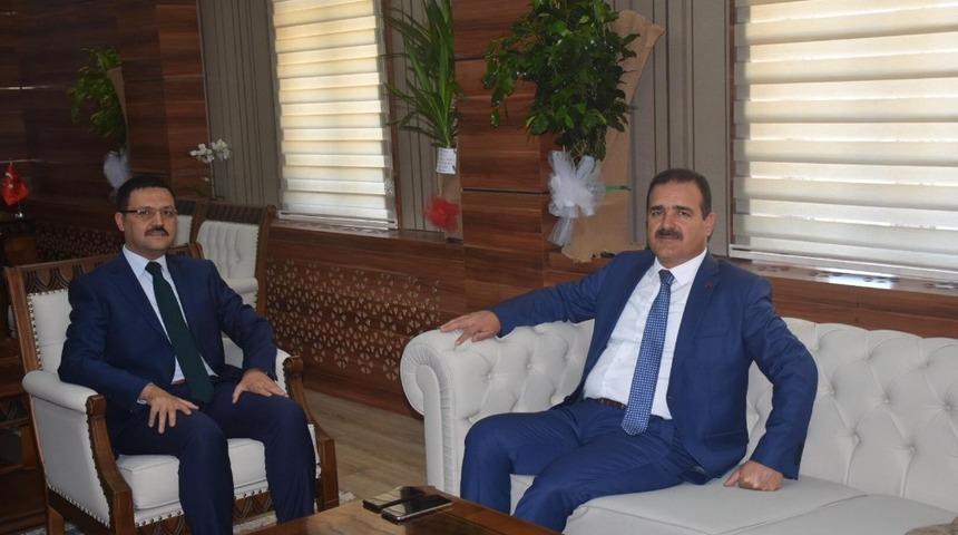 Vali Akbıyık&rsquo;tan Kaymakam Doğramacı&rsquo;ya ziyaret