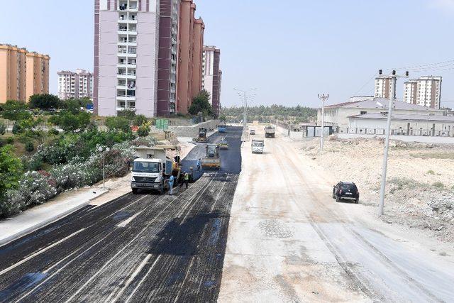 Toroslar 238. Caddede asfalt çalışması tamamlandı