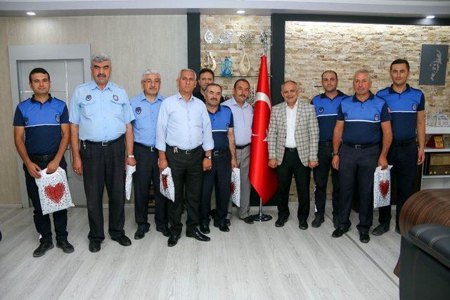 Başkan Öztürk, Zabıta Haftasını personeliyle kutladı