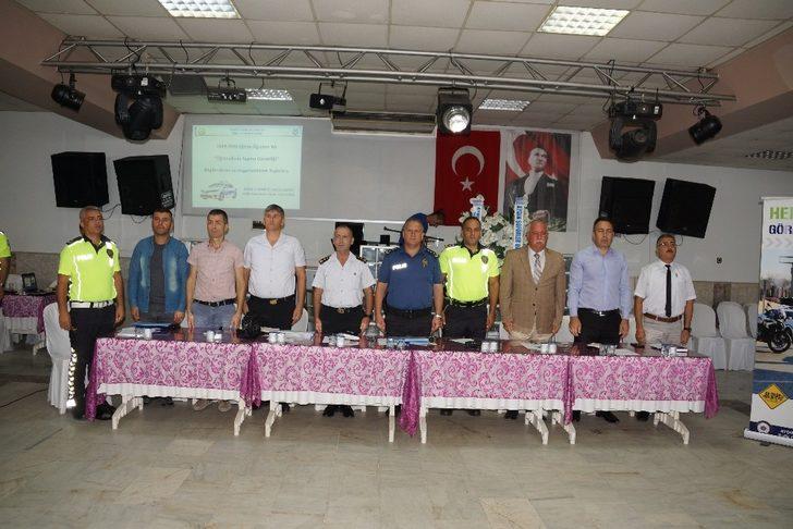 Aydın’da servis şoförleri bilgilendirildi G5