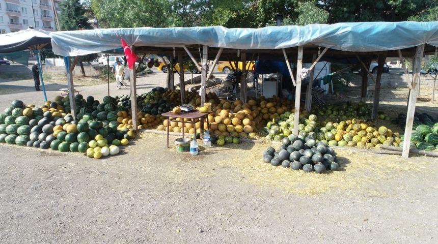 Sincan&rsquo;ın meşhur kavunları artık Yenikent pazarında