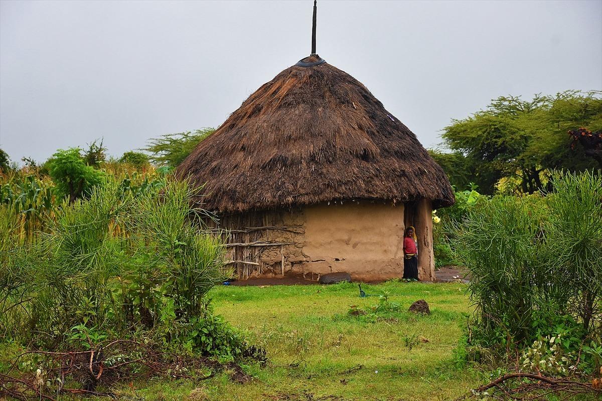 Etiyopya'nın geleneksel kabile evlerinde yaşam