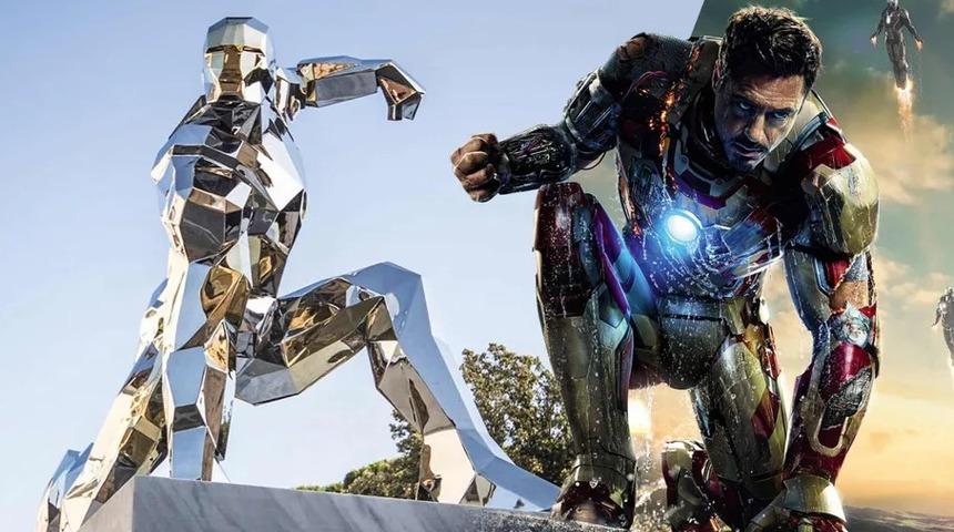 Tony Stark’ın heykelini diktiler