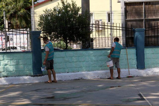 Denetimli serbestlik hükümlülerinden okul temizliği