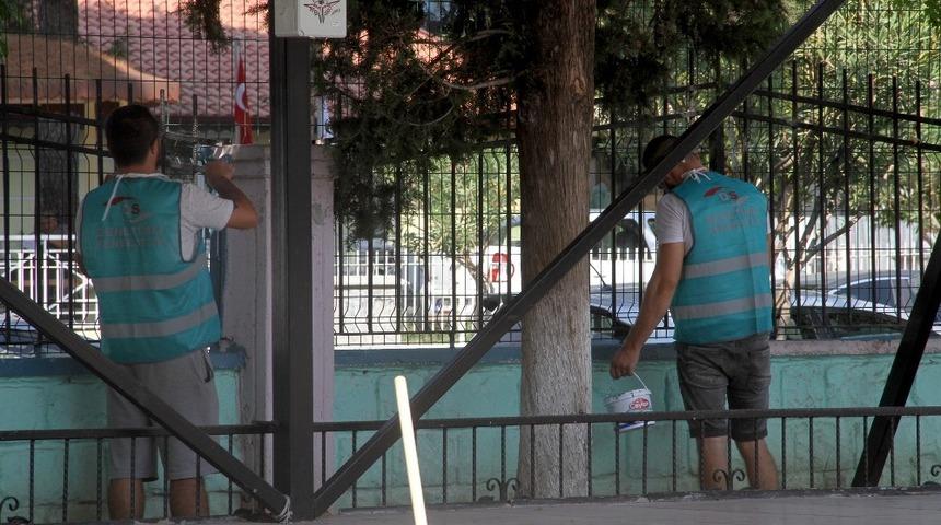 Denetimli serbestlik h&uuml;k&uuml;ml&uuml;lerinden okul temizliği