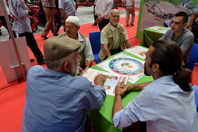 Tepebaşı Belediyesi üreticilerin yanında