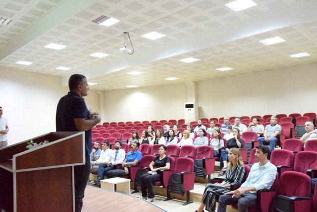 Lapseki MYO’da ’Bağımlılık ve Etkileri Semineri’