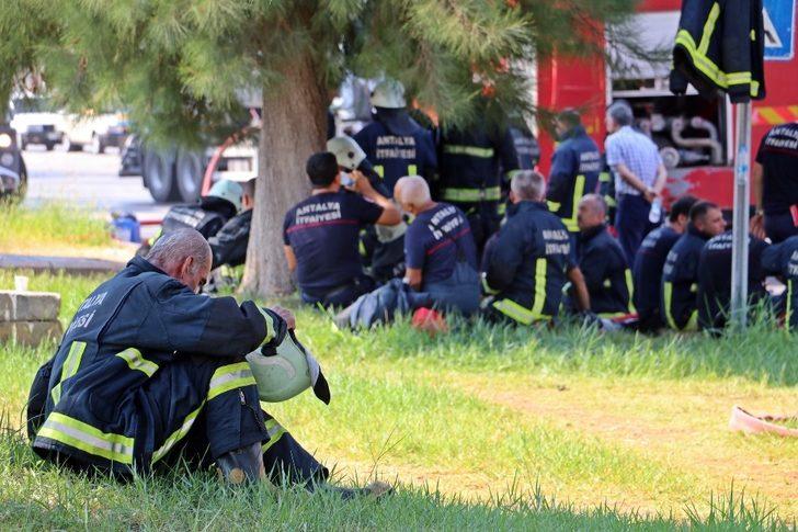 Antalya'da LPG dolu tanker paniği! 7,5 saattir yanıyor G3