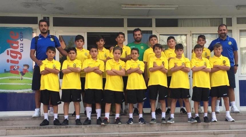Niğde&rsquo;deki U12 Futbol Turnuvasına Yeni Malatyaspor U12 takımı da katılıyor