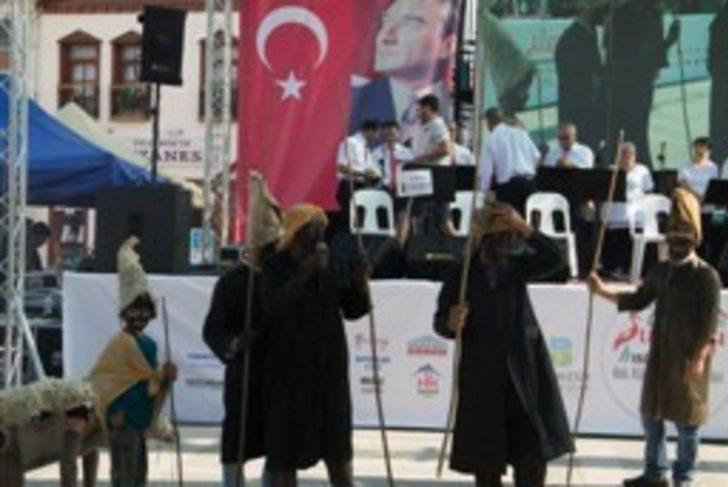 Sındırgı’dan Dünya’ya kültür yolculuğu G2