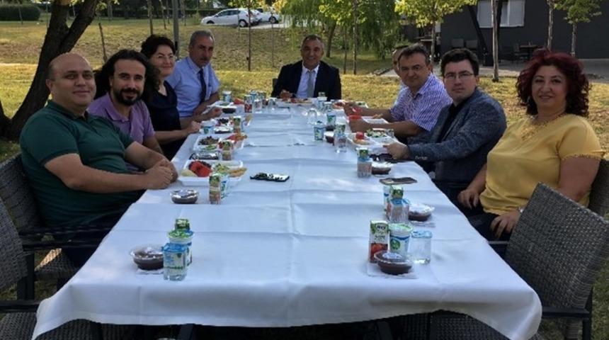 ESOG&Uuml; Hastanesi personeli Pilav G&uuml;n&uuml;nde buluştu