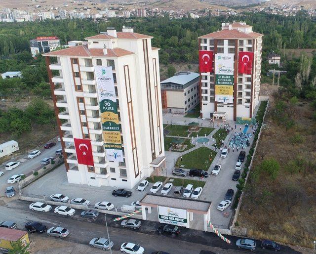 Yeşilköy-2 Konutları projesinde anahtar teslimi yapıldı