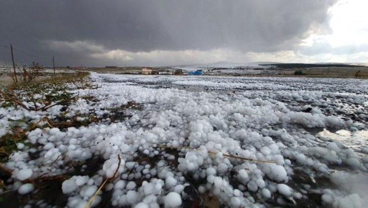 Ardahan'da dolu her yeri beyaza bürüdü! G2